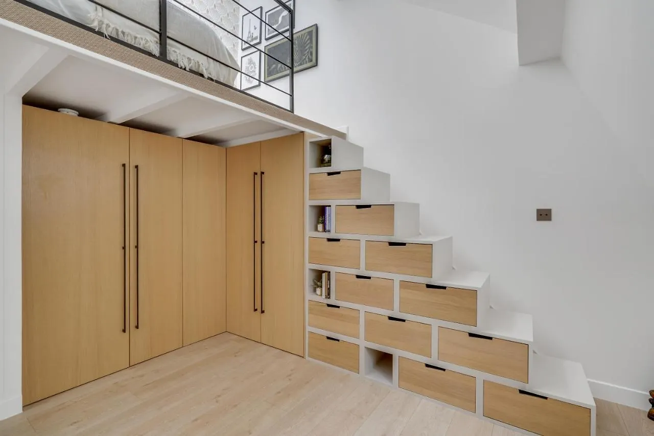 Amazing Historical Parisien Loft Next To Louvre Area-4 Apartment